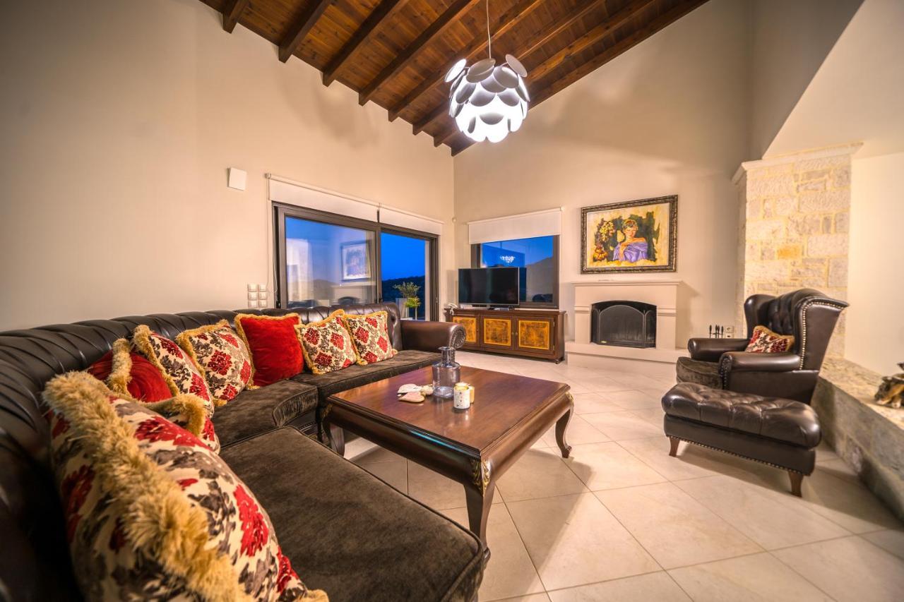 Villa Florentina ✩ Private Pool ✩ Bbq ✩ 7 Guests Alikianos Exterior photo